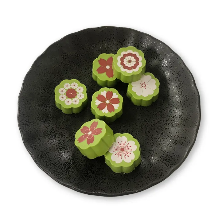 モンロワール 桜花紋 抹茶 風味 15個入 神戸土産 チョコレート